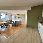 Lush Penthouses - Eluxory Apts * Skopje