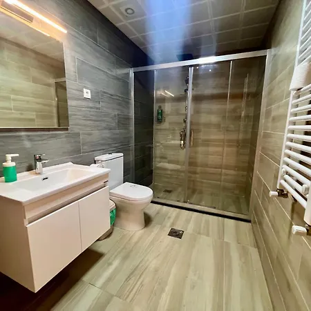 Lush Penthouses - Eluxory Apts * Skopje