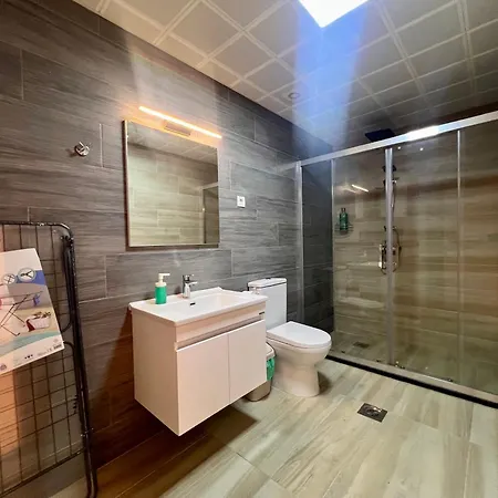 Lägenhet Lush Penthouses - Eluxory Apts *