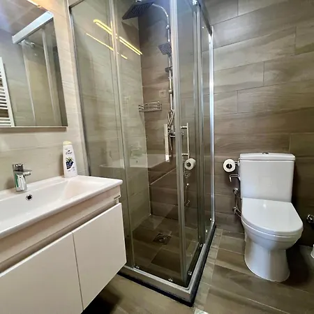 Lush Penthouses - Eluxory Apts * Skopje