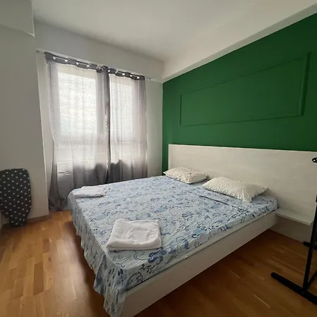 Lush Penthouses - Eluxory Apts Appartement Skopje