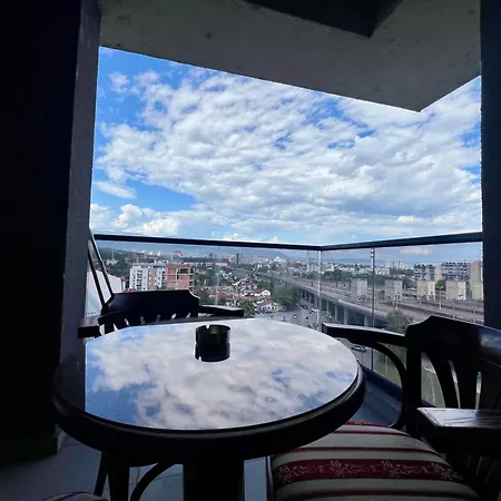 شقة Lush Penthouses - Eluxory Apts *