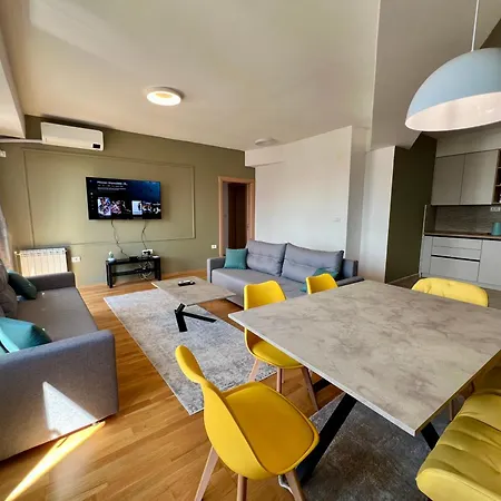 شقة Lush Penthouses - Eluxory Apts *