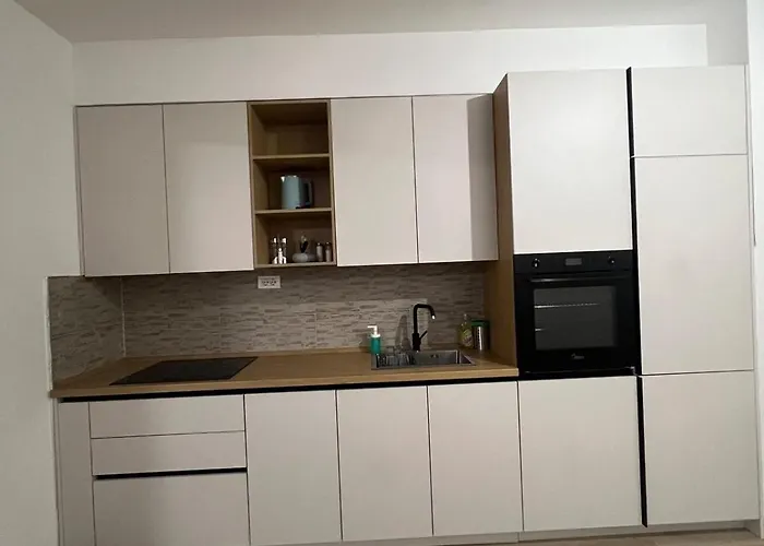 Apartment Lush Penthouses - Eluxory Apts