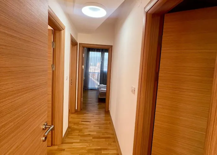 Apartment Lush Penthouses - Eluxory Apts