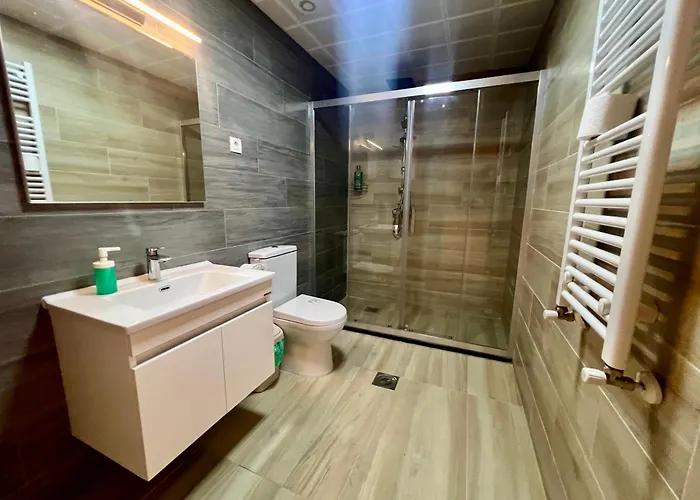 Apartment Lush Penthouses - Eluxory Apts Skopje