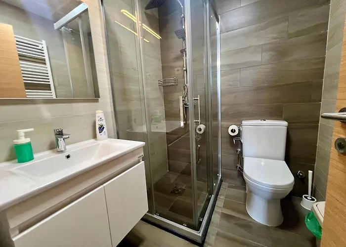 Lush Penthouses - Eluxory Apts * Skopje